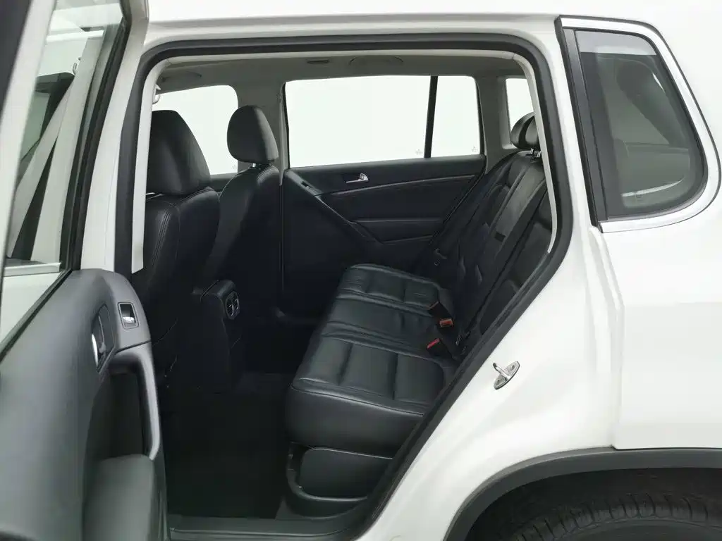 Volkswagen Tiguan — миниатюра 15