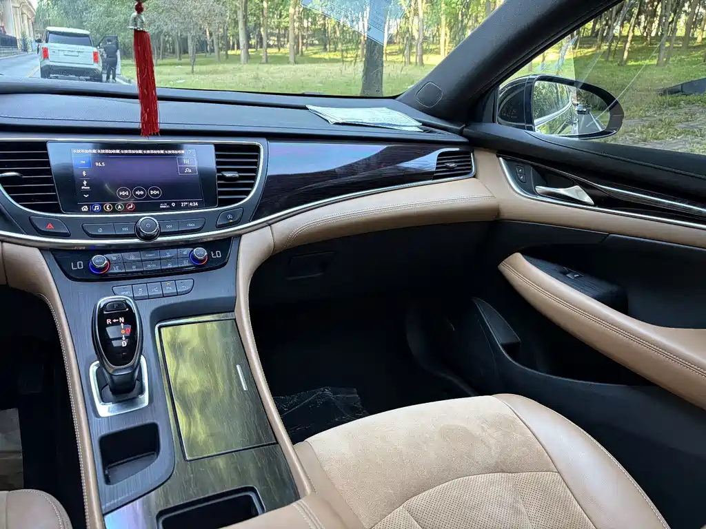 Buick LaCrosse — миниатюра 12