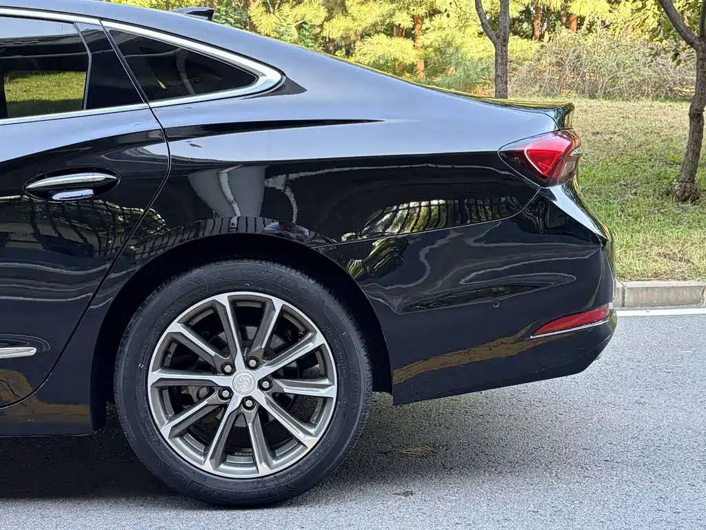 Buick LaCrosse — миниатюра 14