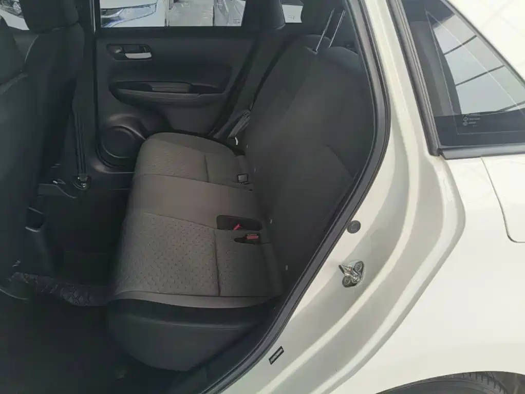 Honda Fit — миниатюра 17
