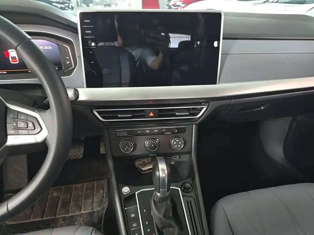 Volkswagen Lavida — миниатюра 13