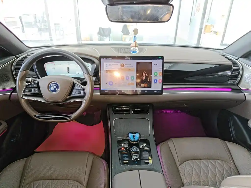 BYD Han — миниатюра 10