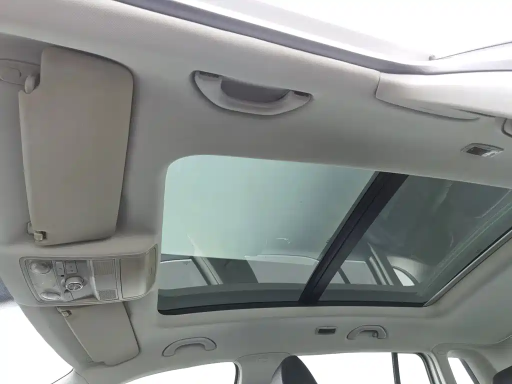 Volkswagen Tiguan — миниатюра 14