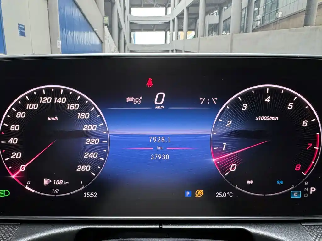 Mercedes-Benz C-Class — миниатюра 13