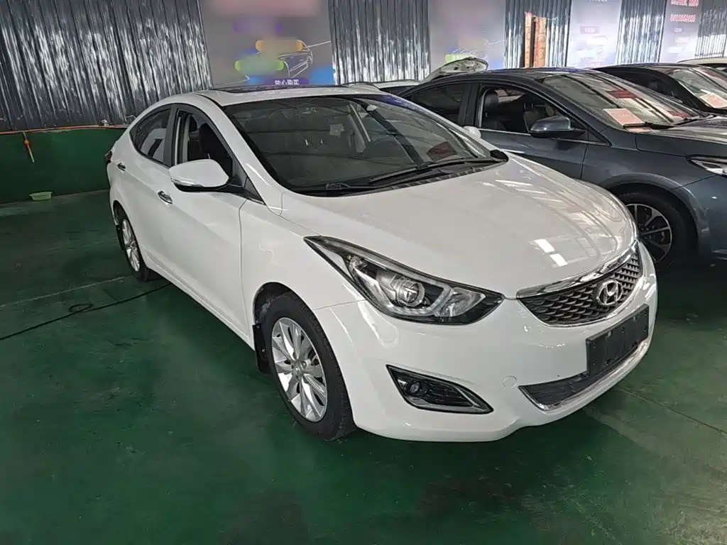 Hyundai Elantra Langdong — миниатюра 4