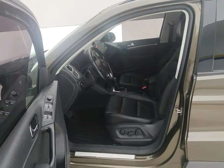 Volkswagen Tiguan — миниатюра 9