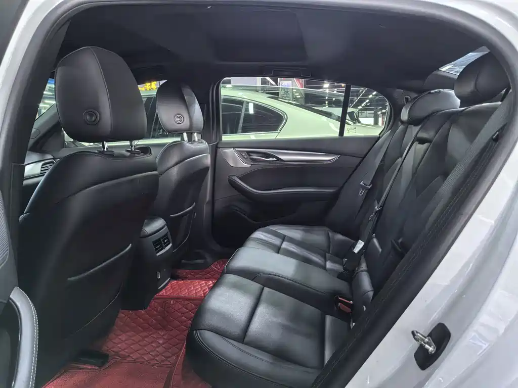 Cadillac CT5 — миниатюра 10