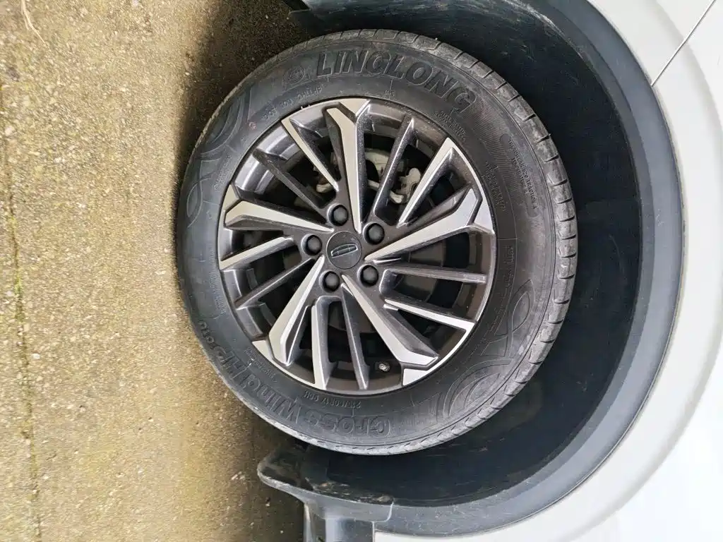 Geely Binyue — миниатюра 24