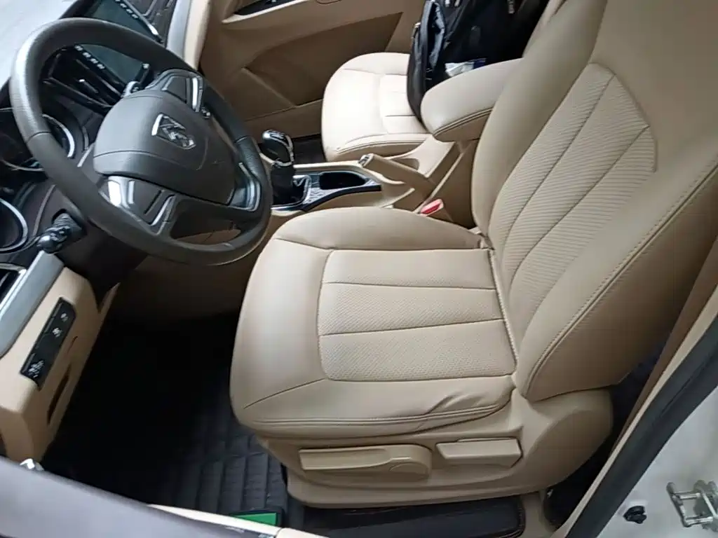 Baojun 730 — миниатюра 15
