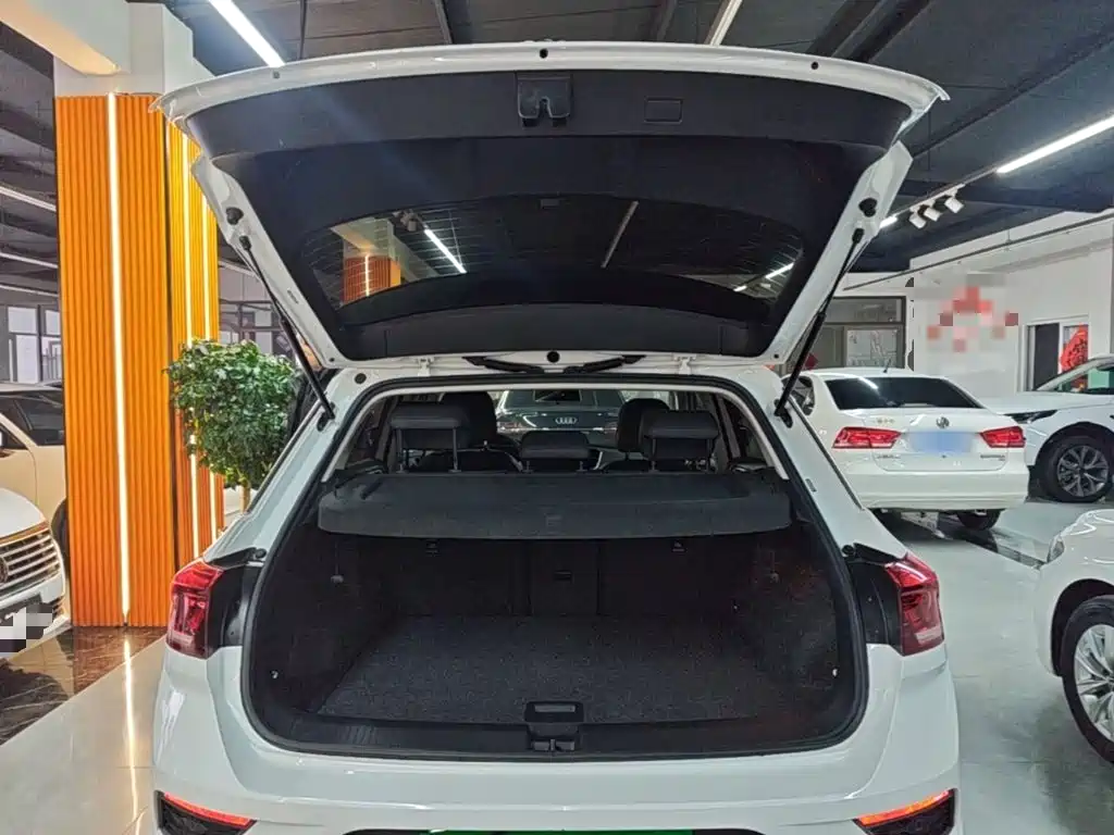 Volkswagen T-Roc — миниатюра 19