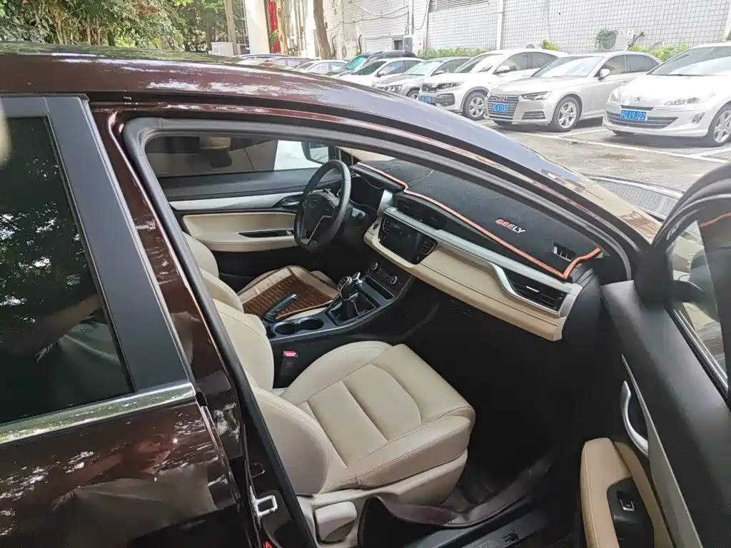 Geely Emgrand — миниатюра 18