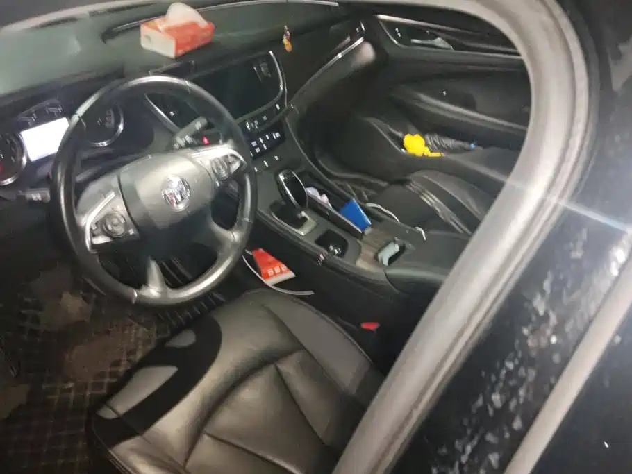 Buick LaCrosse — миниатюра 11