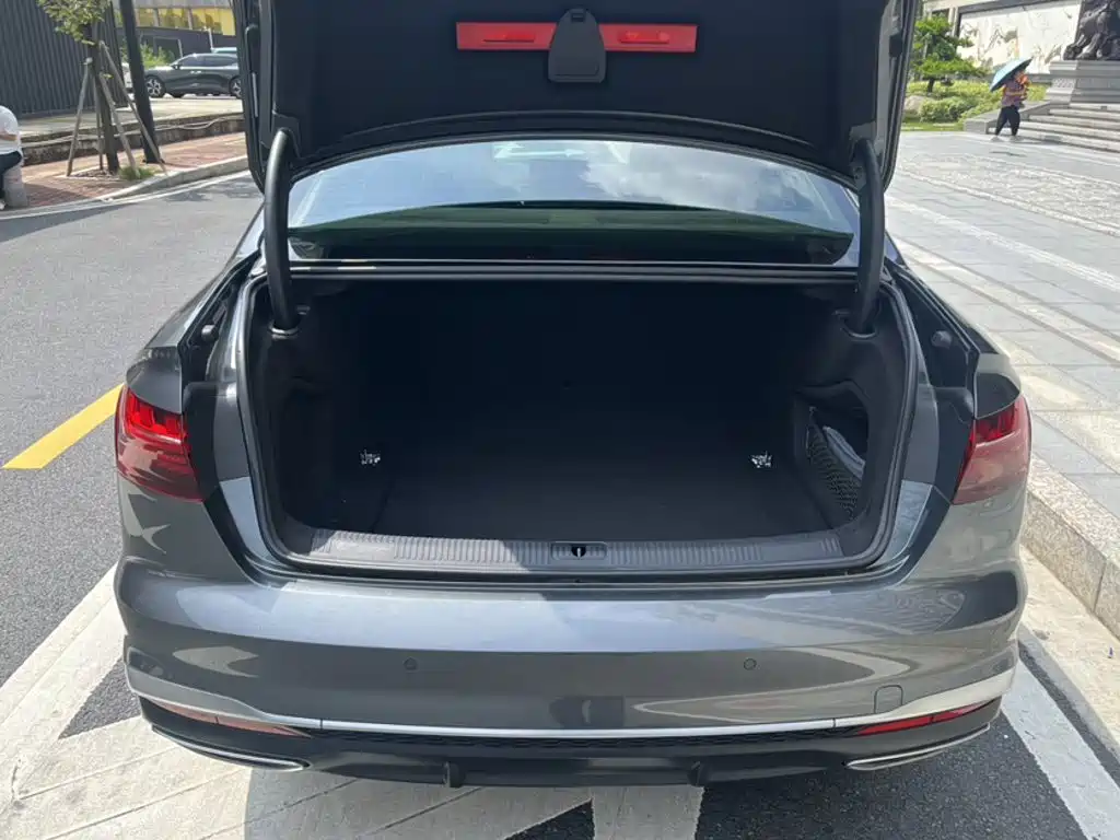 Audi A4L — миниатюра 21