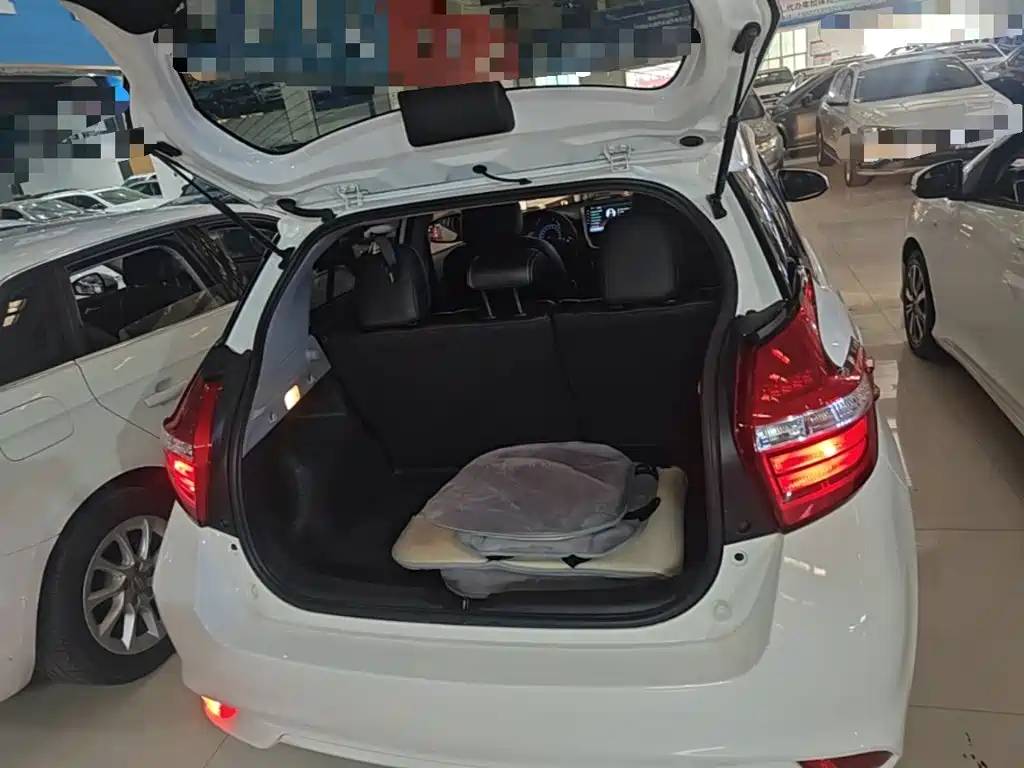 Toyota Vios FS — миниатюра 19
