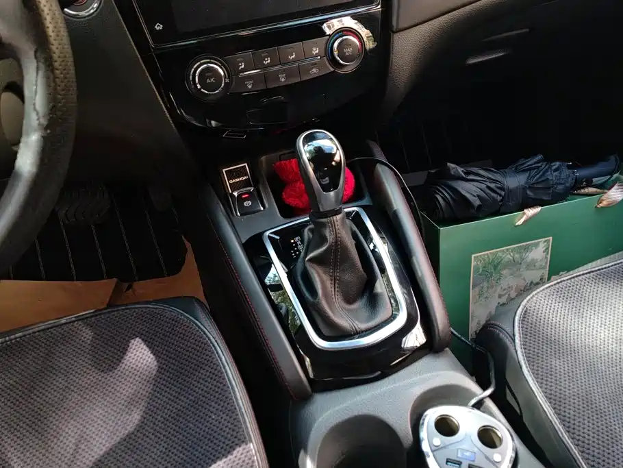 Nissan Qashqai — миниатюра 16