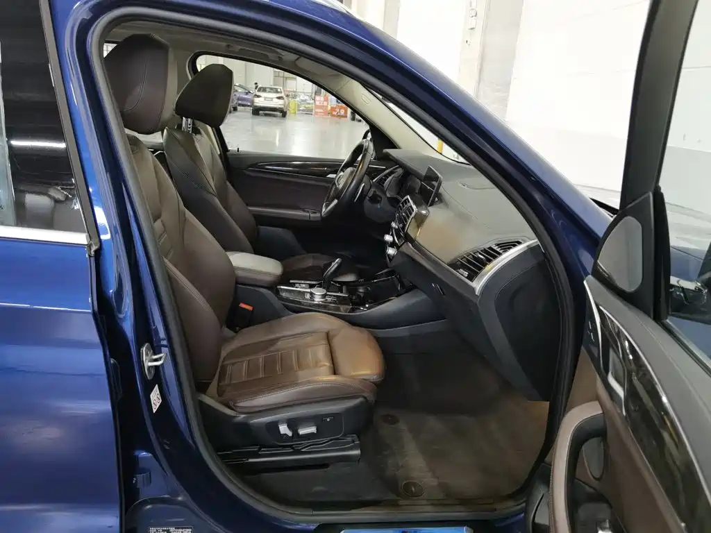 BMW X3 — миниатюра 23