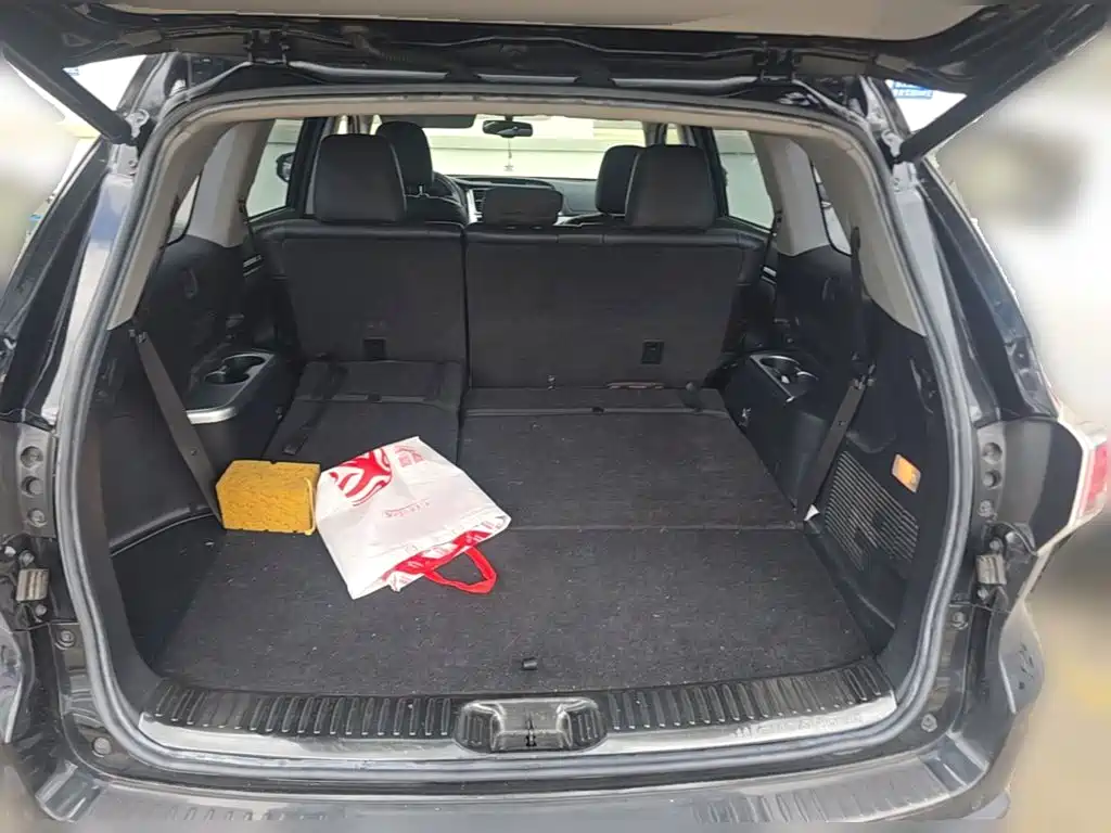 Toyota Highlander — миниатюра 17