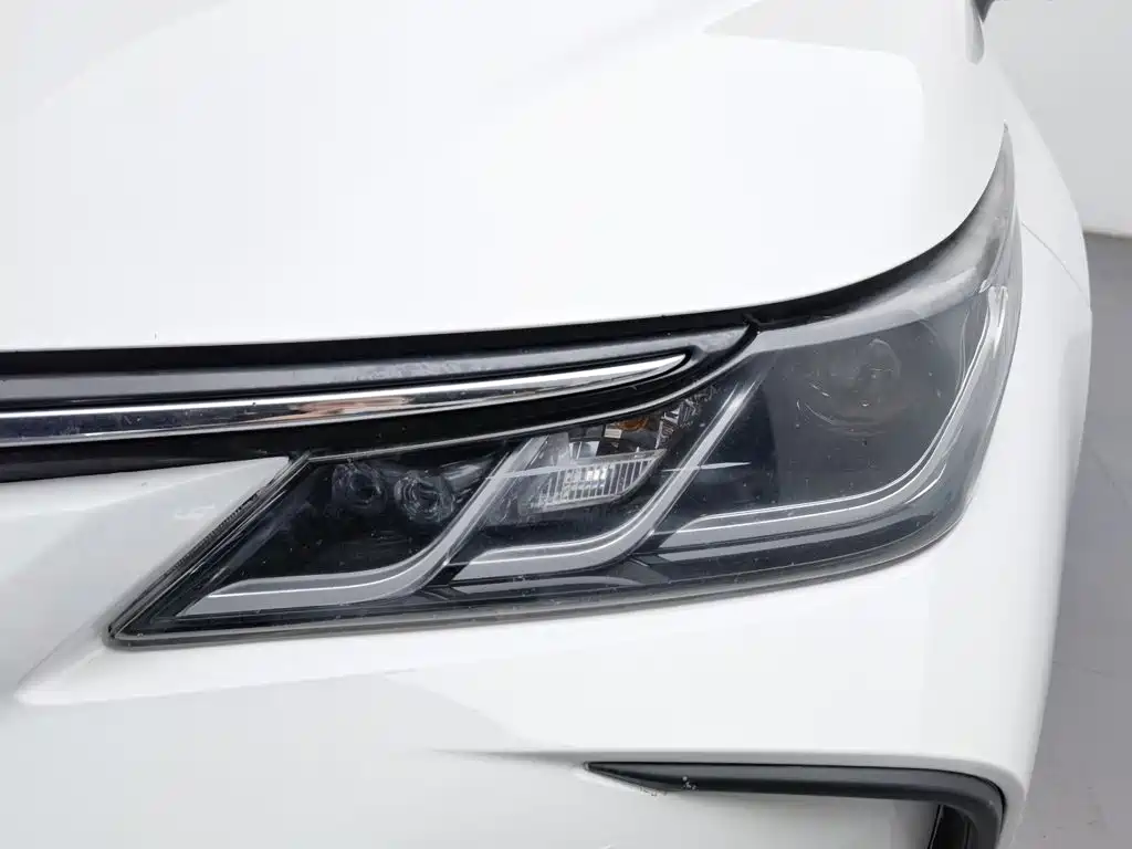 Toyota Corolla — миниатюра 7