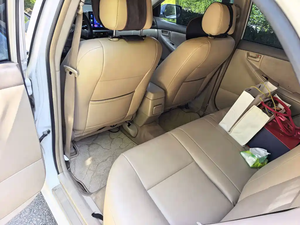 Toyota Corolla — миниатюра 8