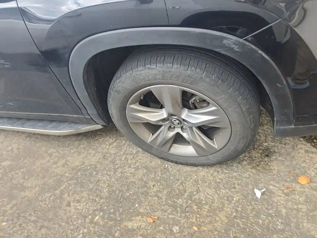 Toyota Highlander — миниатюра 16