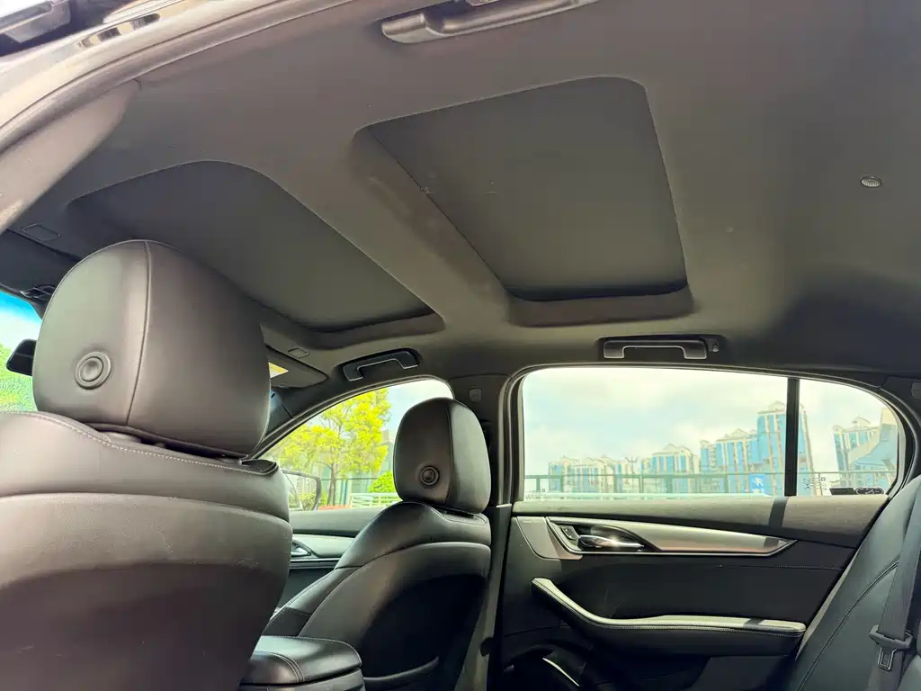 Cadillac CT5 — миниатюра 14