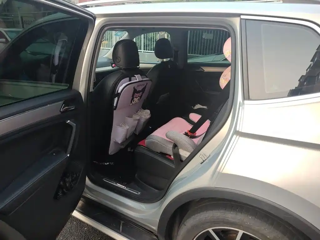Volkswagen Tiguan L — миниатюра 22