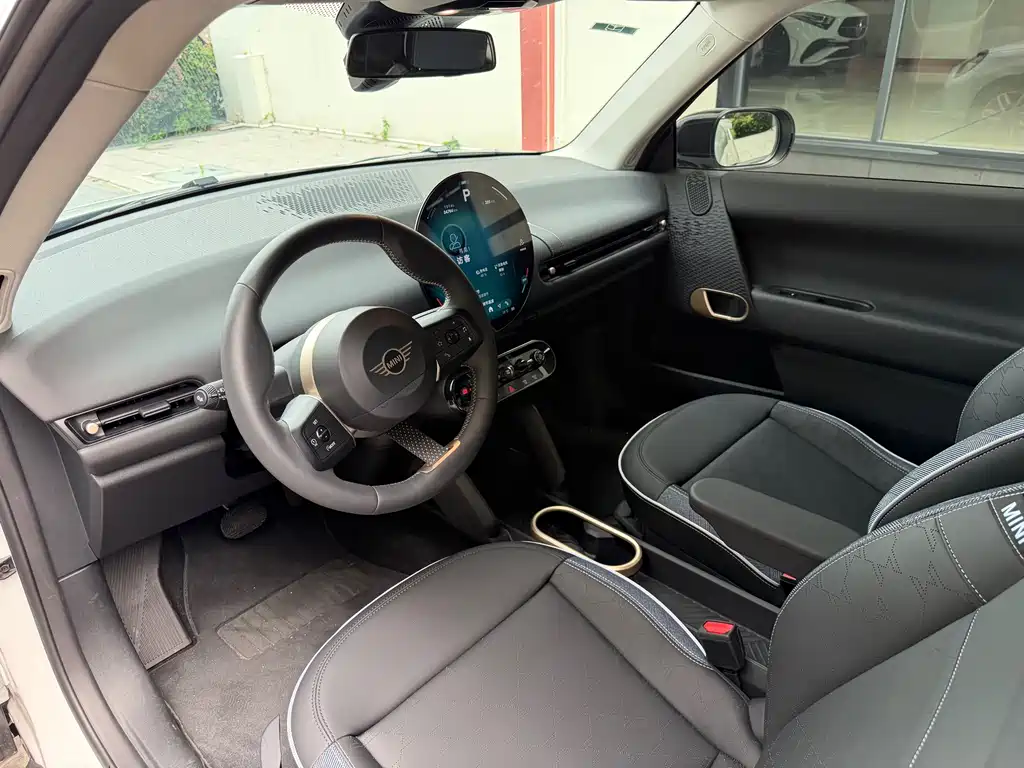 MINI MINI COOPER EV — миниатюра 9
