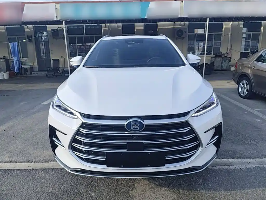 BYD Tang New Energy — миниатюра 3