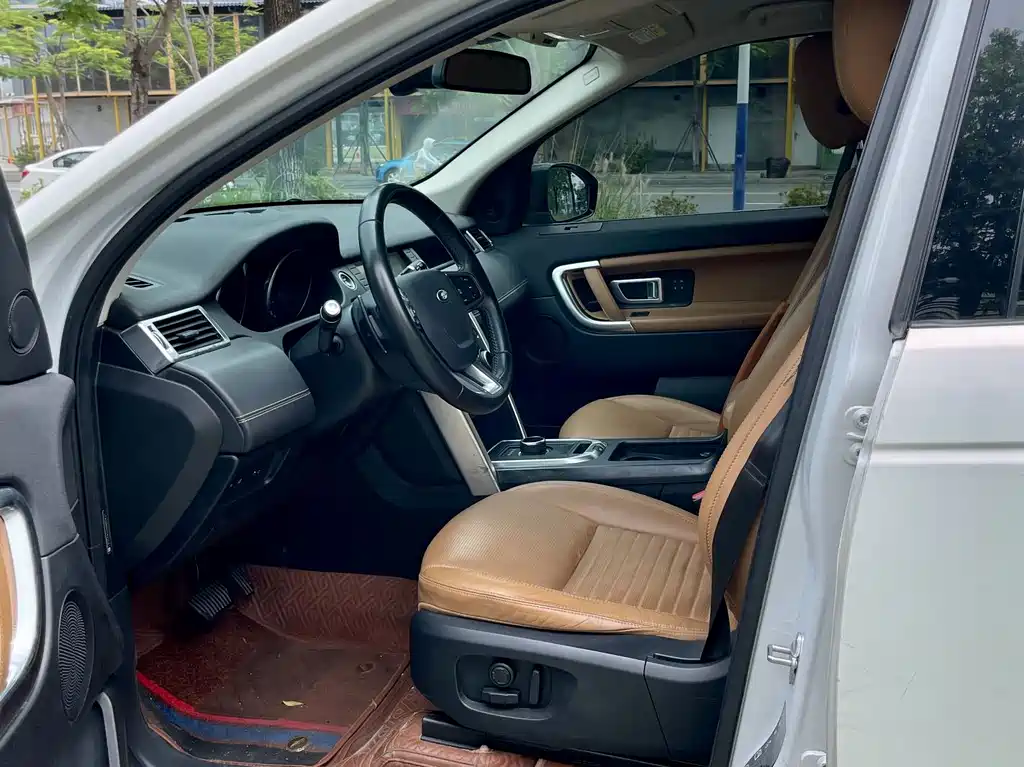 Land Rover Discovery Sport — миниатюра 7
