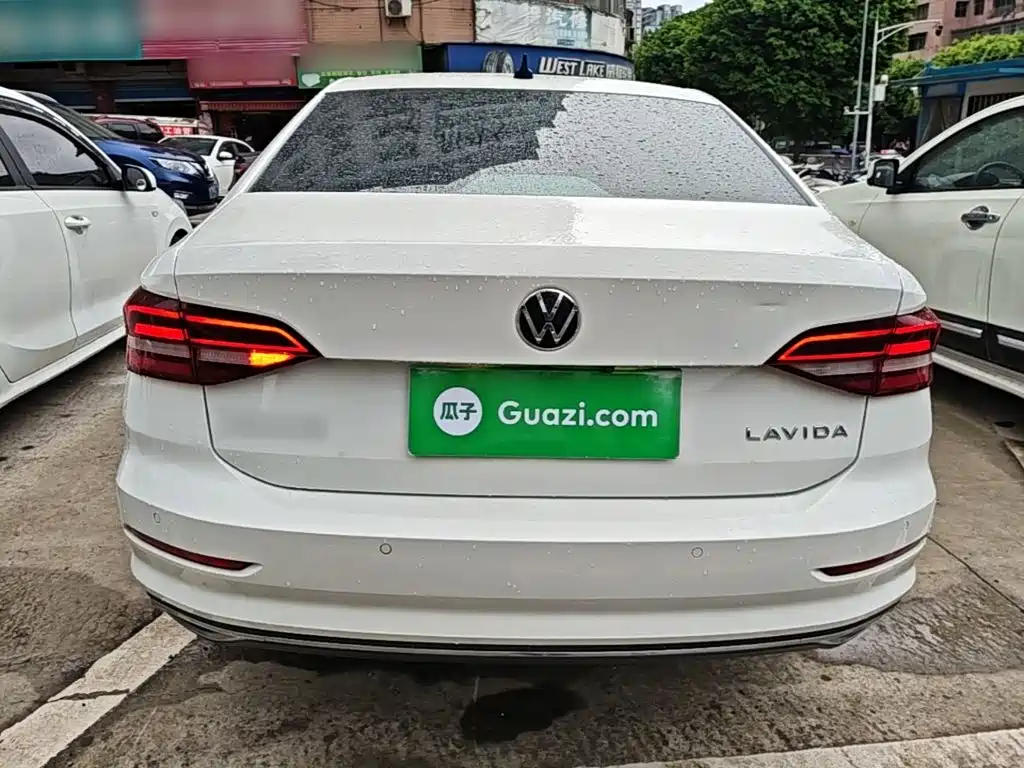 Volkswagen Lavida — миниатюра 6