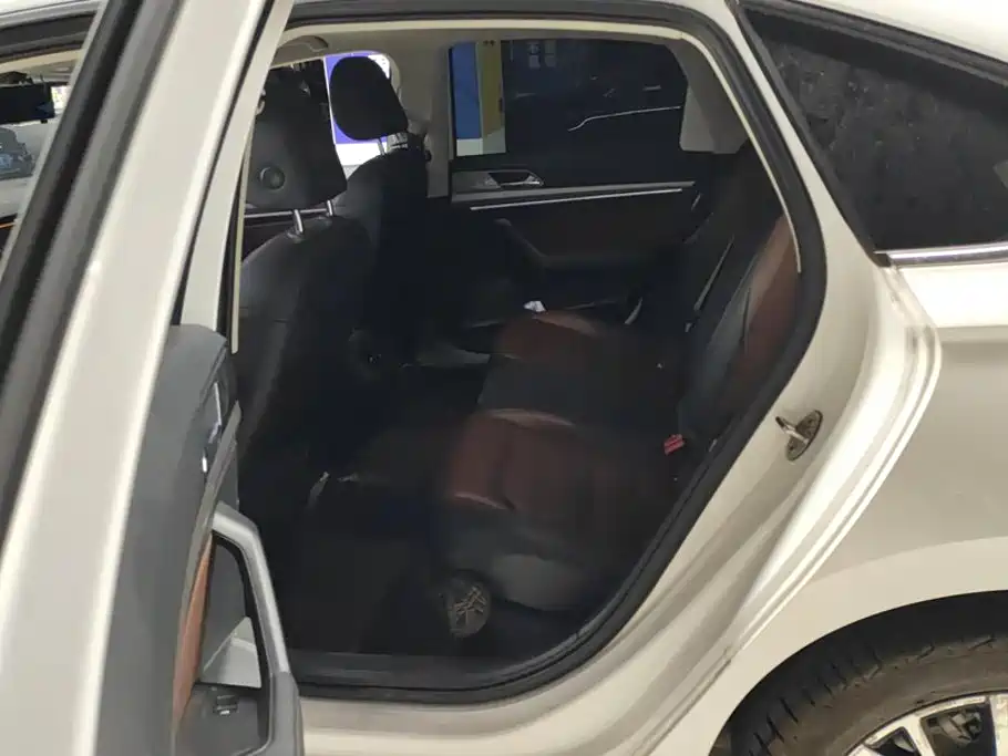 Volkswagen Lavida — миниатюра 11