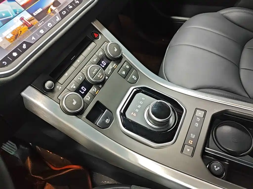 Land Rover Evoque — миниатюра 14