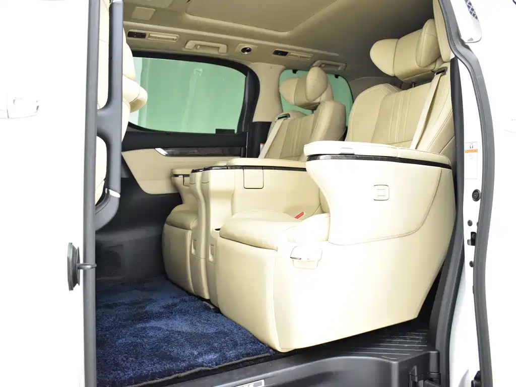 Toyota Vellfire — миниатюра 19