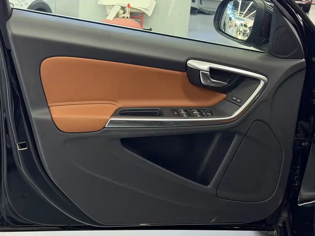 VOLVO S60 PLUG IN HYBRID