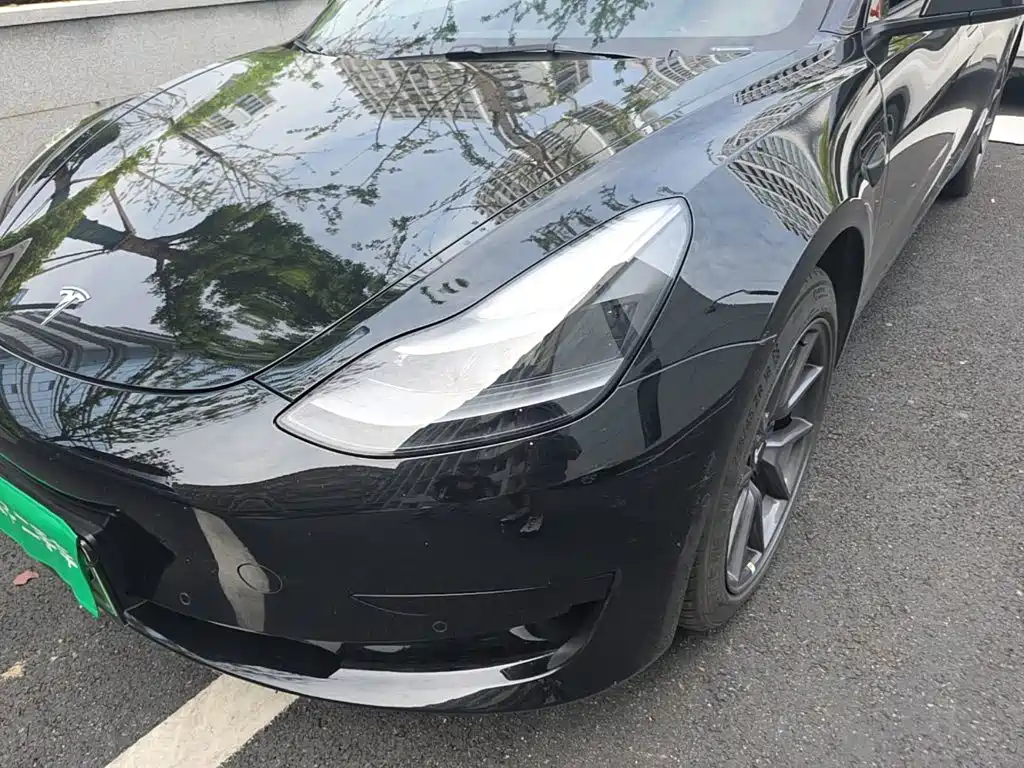 Tesla Model 3 — миниатюра 24
