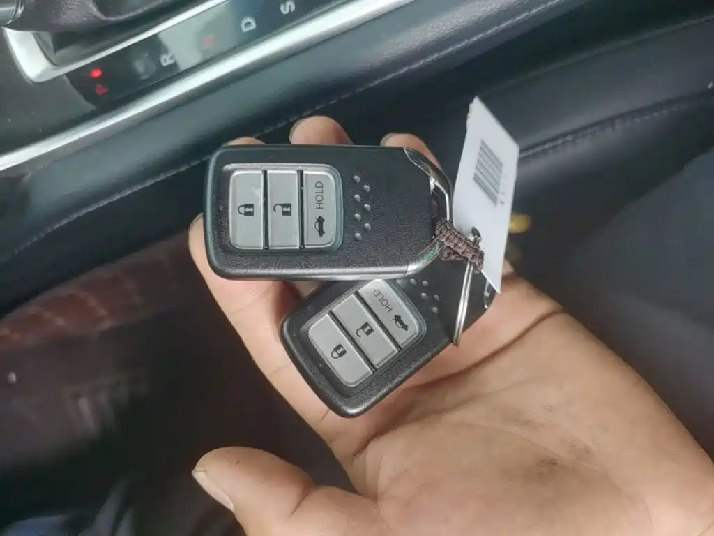 Honda Accord — миниатюра 9