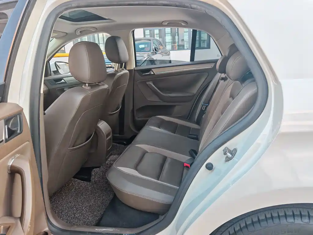 Volkswagen Bora — миниатюра 10