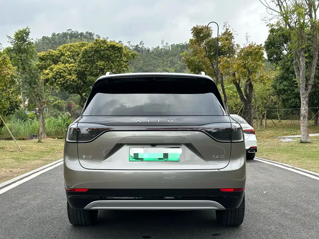 Aito M9 2024 Max 42kWh 6 мест