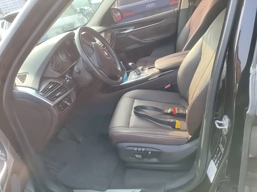 BMW X5 (Import) — миниатюра 15