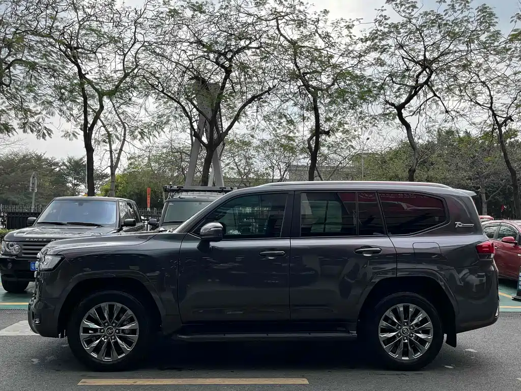 Toyota Land Cruiser — миниатюра 19
