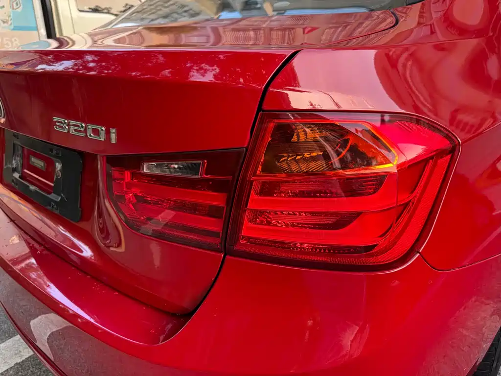 BMW 3 Series — миниатюра 8