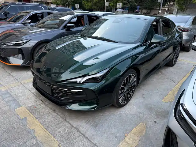 2023 MG MG7