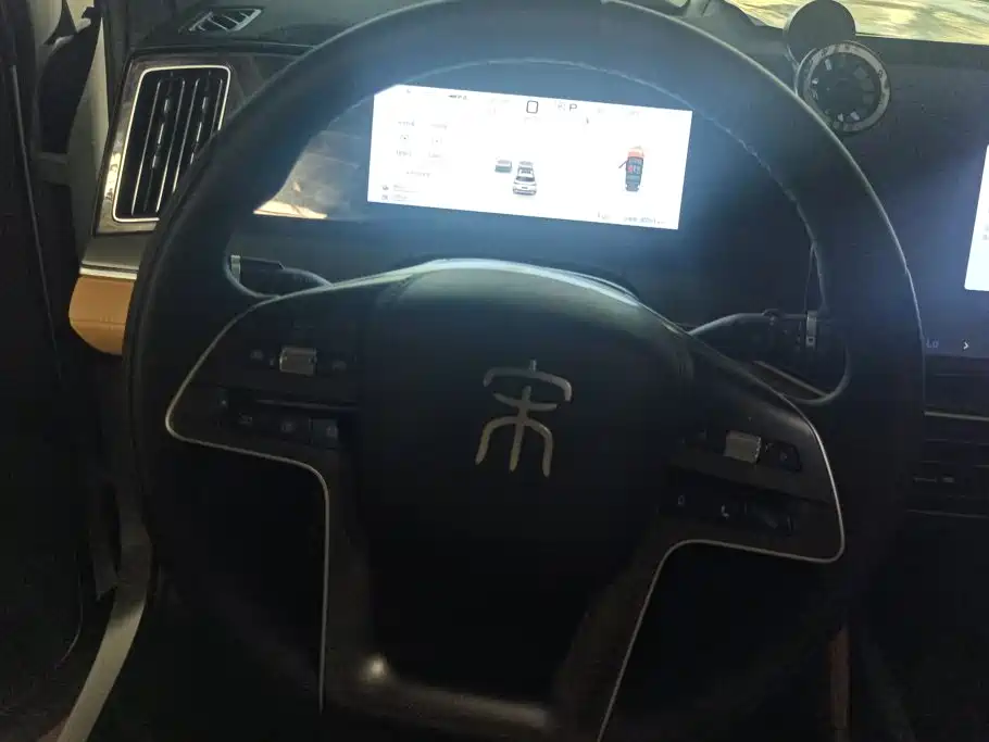 BYD L DM-i — миниатюра 15