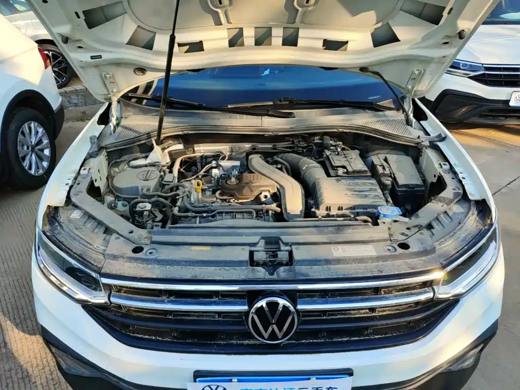 Volkswagen Tiguan L — миниатюра 20