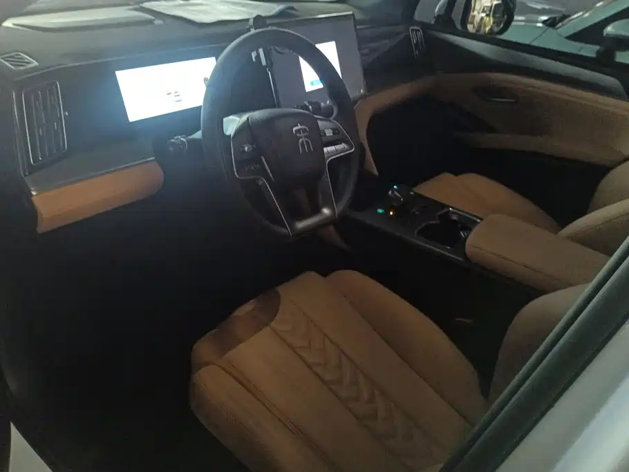 BYD L DM-i — миниатюра 9