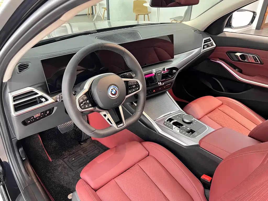BMW i3 — миниатюра 11