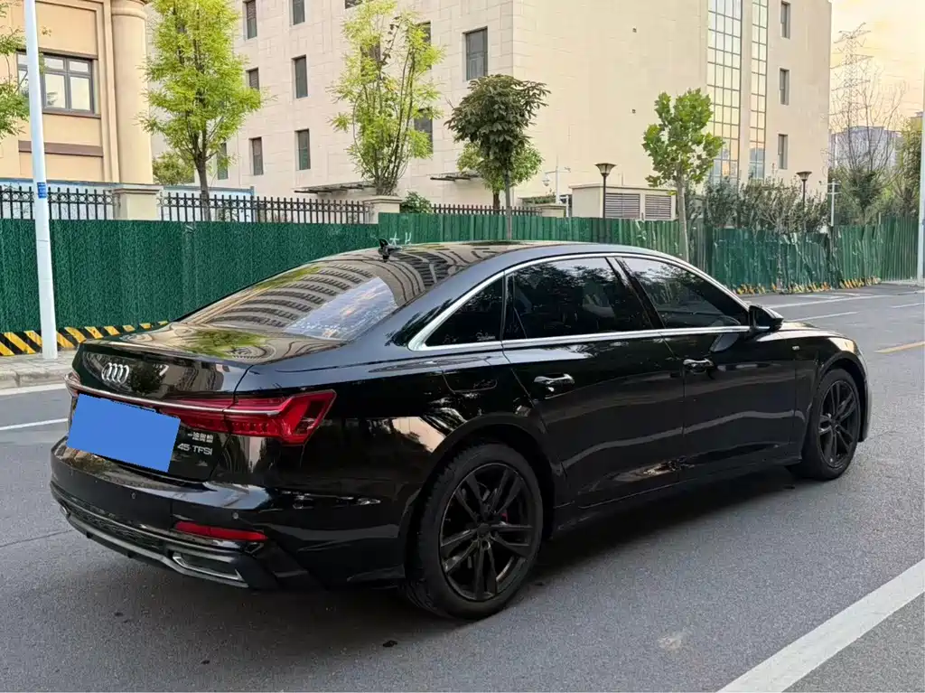 Audi A6L — миниатюра 9