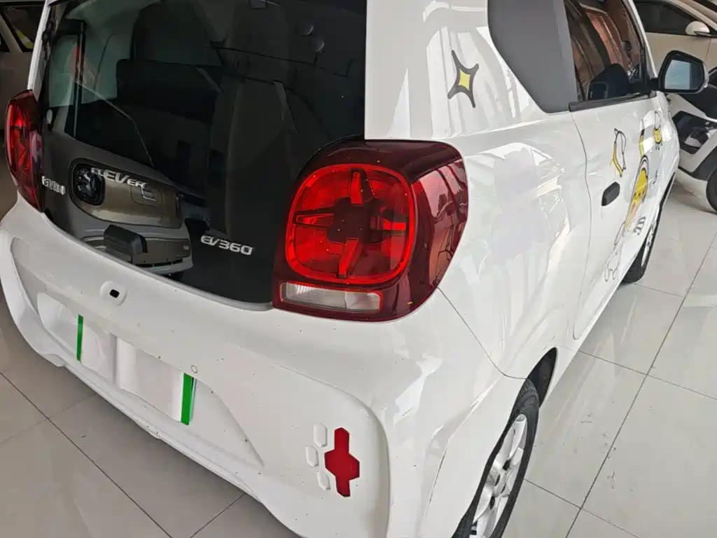 Roewe Clever — миниатюра 8