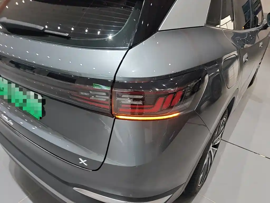 Volkswagen ID.4 X — миниатюра 8