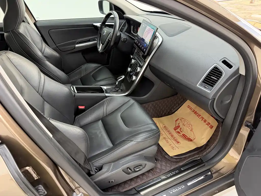 Volvo XC60 — миниатюра 12